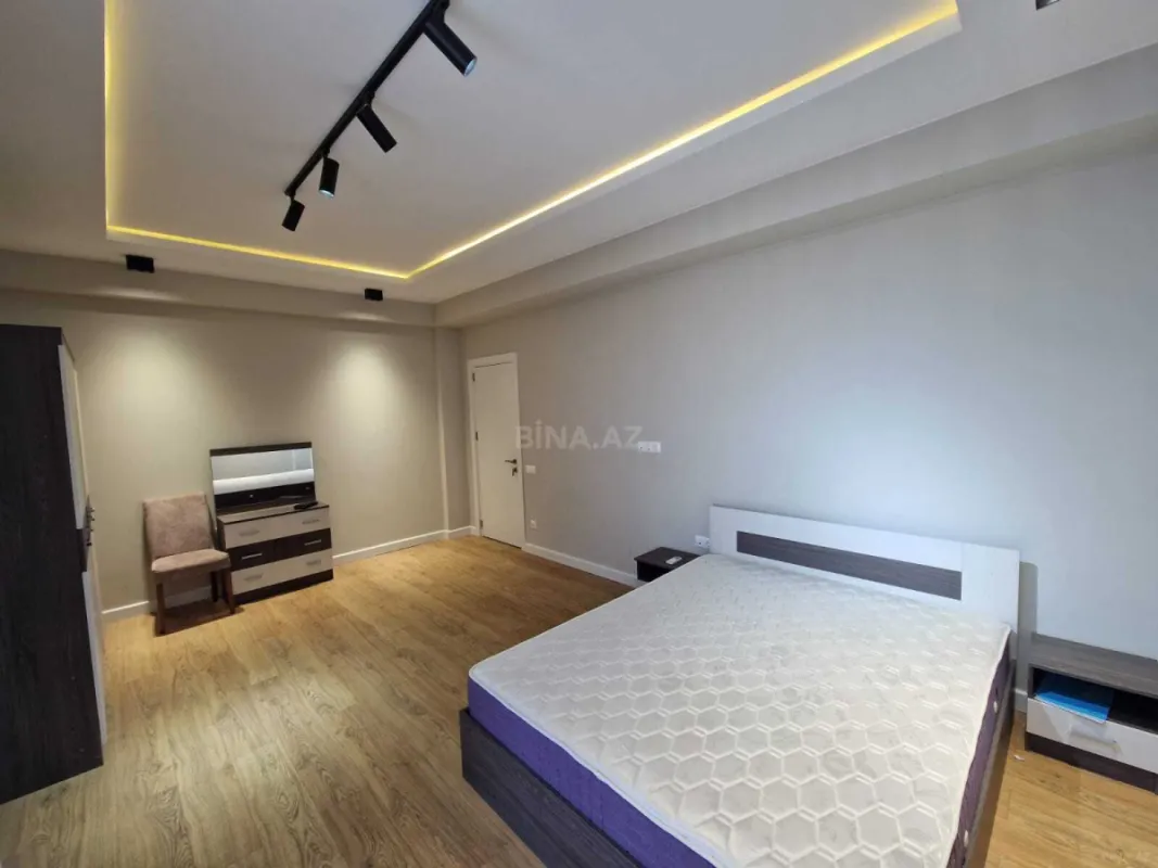 Satılır 2 otaqlı mənzil 95 m²