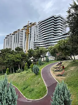 Satılır 2 otaqlı mənzil 95 m²