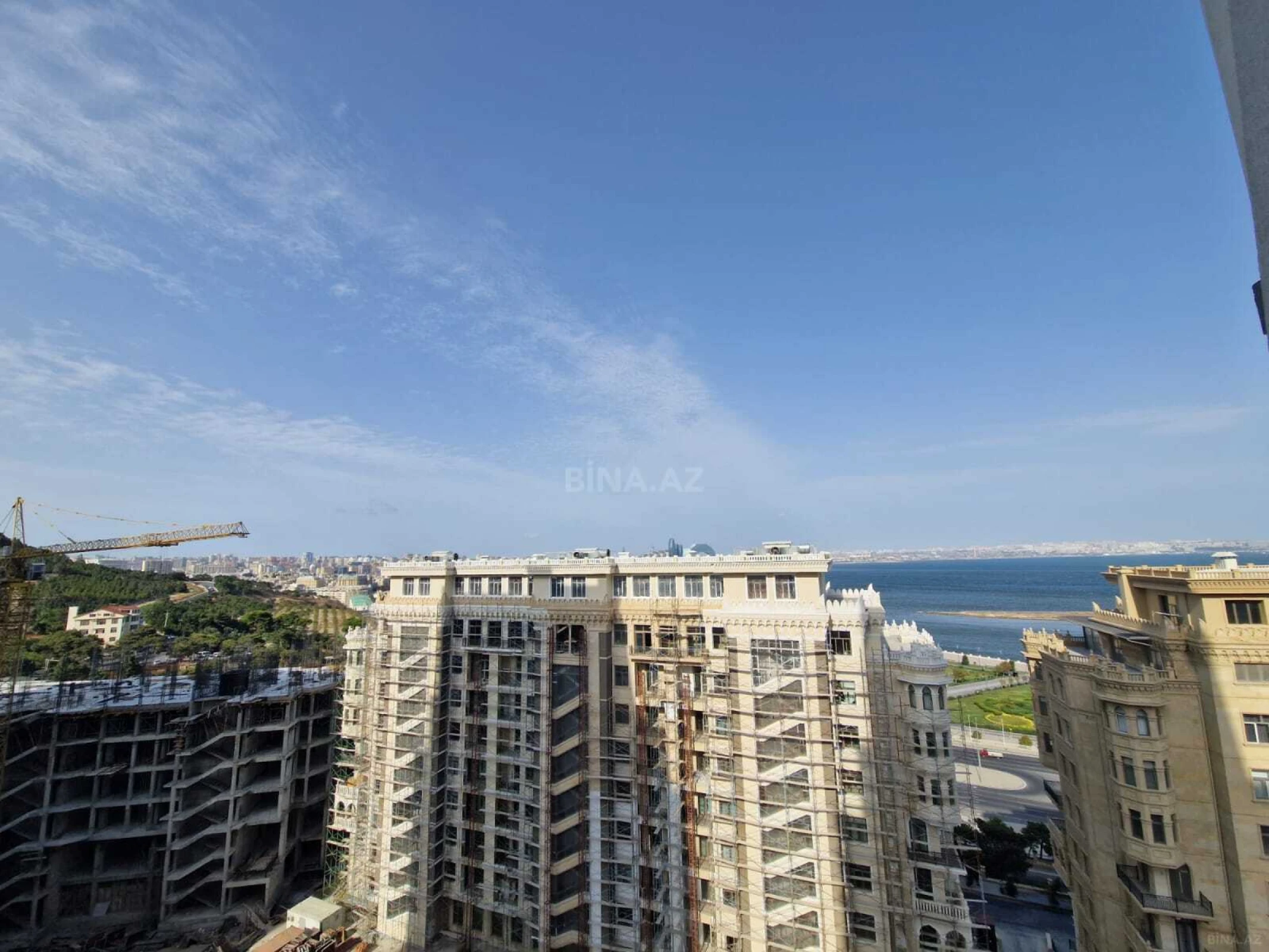 Satılır 2 otaqlı mənzil 95 m²