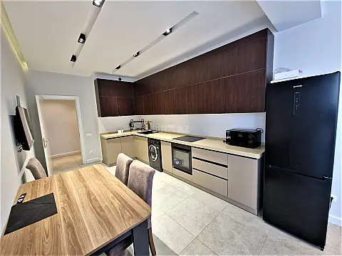 Satılır 2 otaqlı mənzil 95 m²