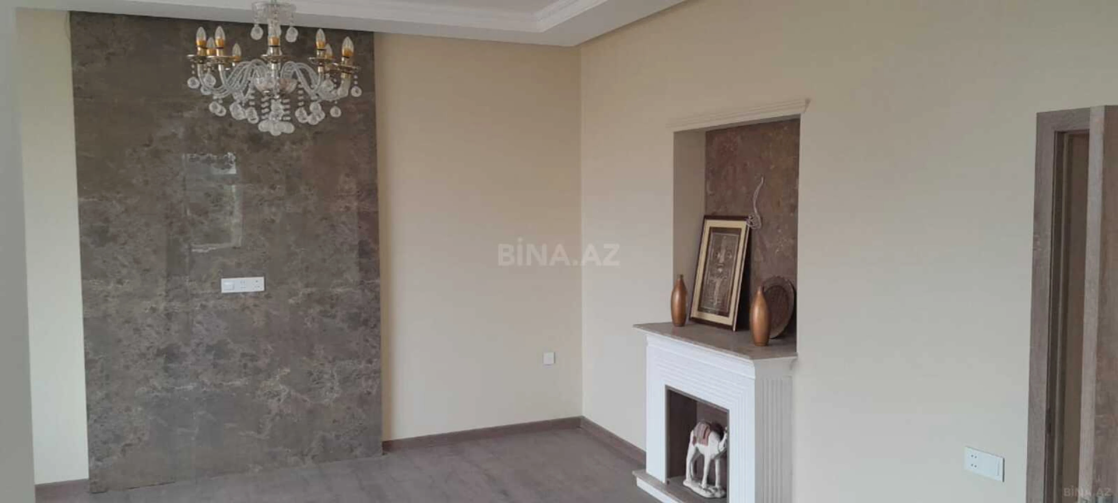 Satılır 6 otaqlı həyət evi 300 m²