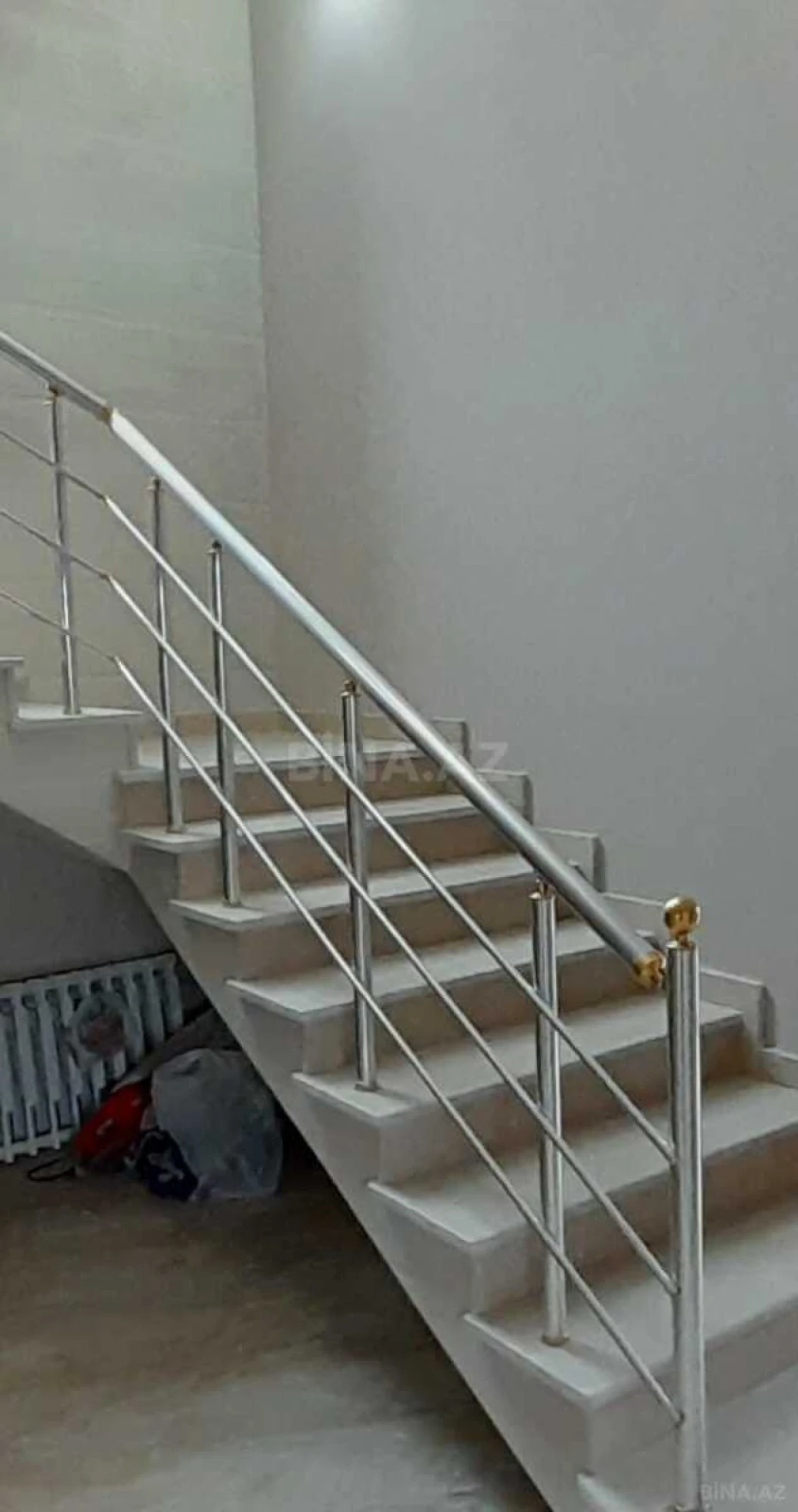 Satılır 6 otaqlı həyət evi 300 m²