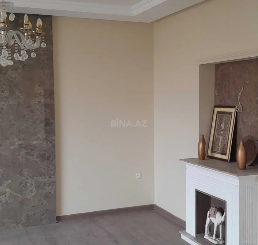 Satılır 6 otaqlı həyət evi 300 m²