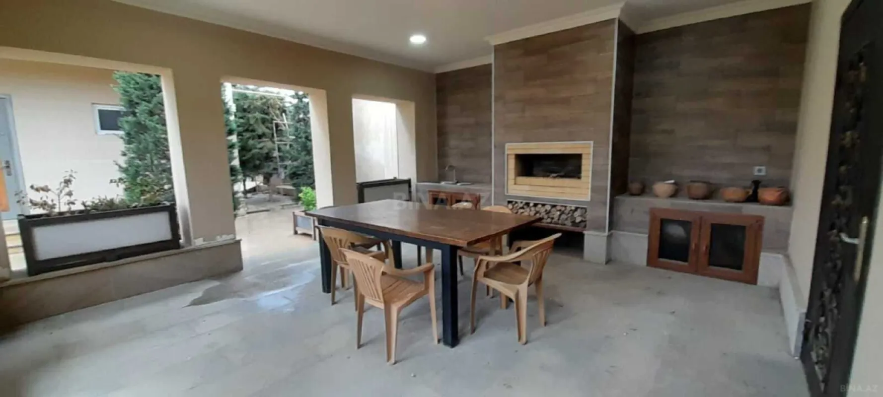 Satılır 6 otaqlı həyət evi 300 m²