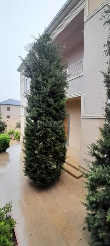 Satılır 6 otaqlı həyət evi 300 m²