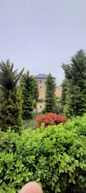 Satılır 6 otaqlı həyət evi 300 m²