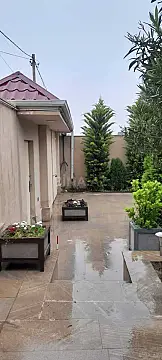 Satılır 6 otaqlı həyət evi 300 m²