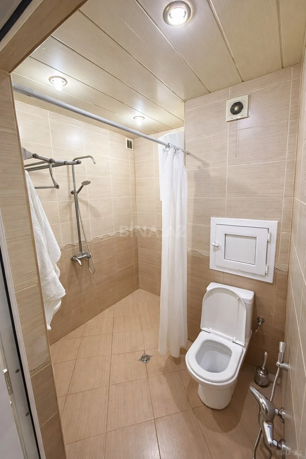 Satılır 4 otaqlı mənzil 110 m²