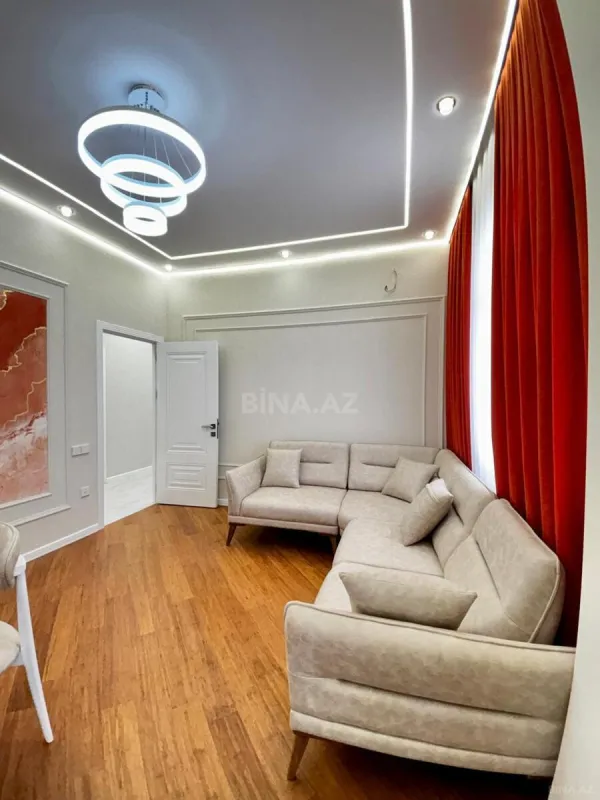Satılır 2 otaqlı mənzil 75.7 m²