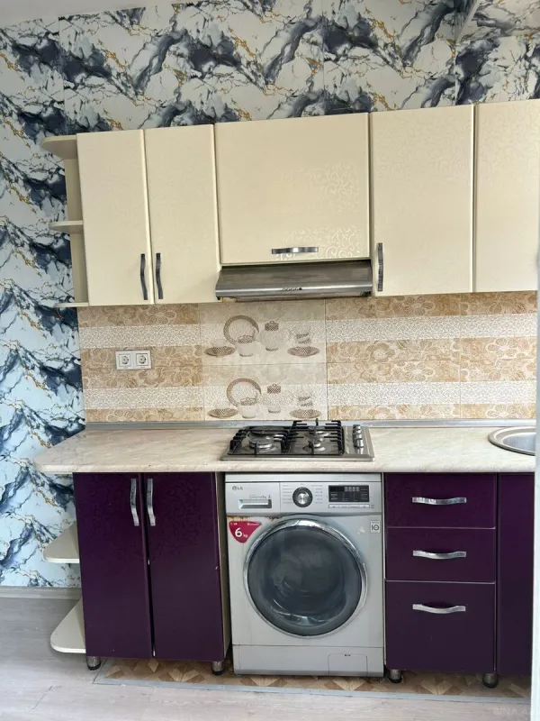 Satılır 2 otaqlı mənzil 72 m²