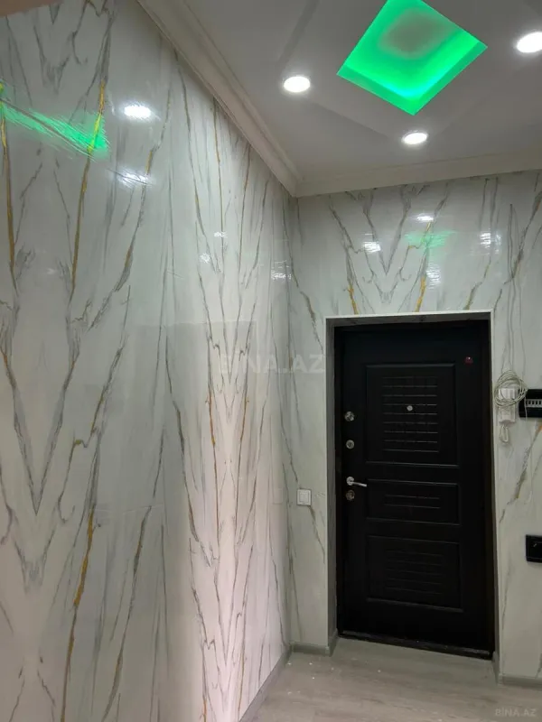 Satılır 2 otaqlı mənzil 72 m²