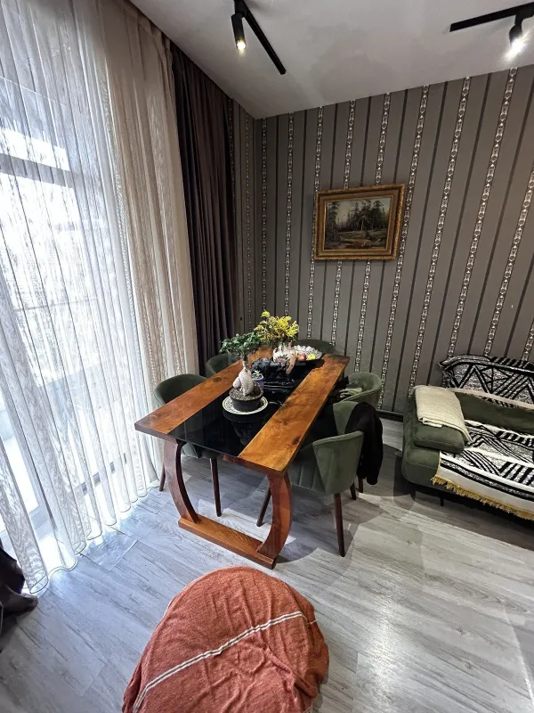 Satılır 2 otaqlı mənzil 66 m²