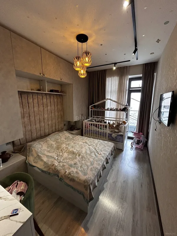 Satılır 2 otaqlı mənzil 66 m²