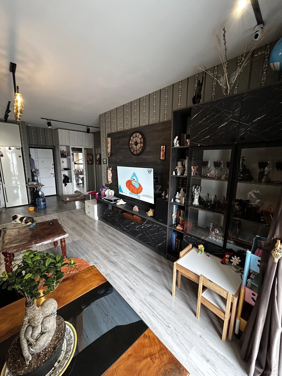 Satılır 2 otaqlı mənzil 66 m²