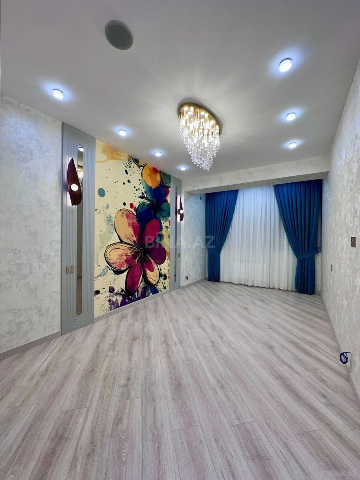 Satılır 3 otaqlı mənzil 110 m²