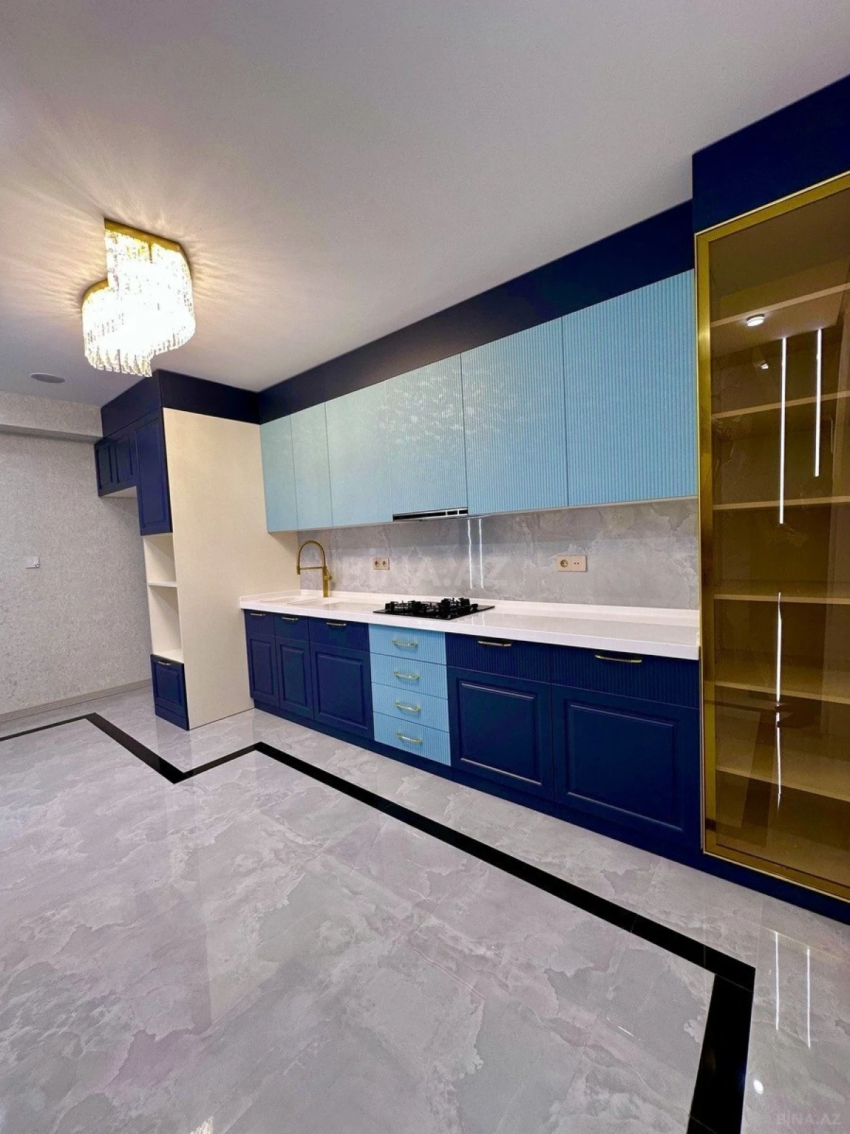 Satılır 3 otaqlı mənzil 110 m²