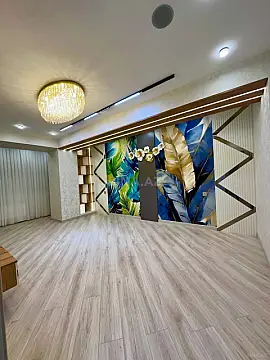 Satılır 3 otaqlı mənzil 110 m²