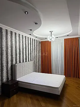 Kirayə verilir 3 otaqlı mənzil 160 m²
