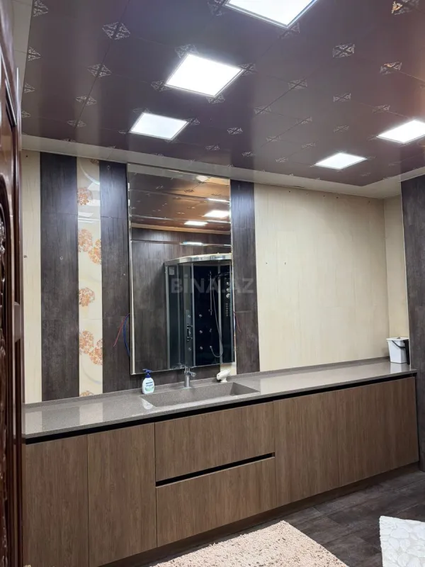 Kirayə verilir 3 otaqlı mənzil 160 m²