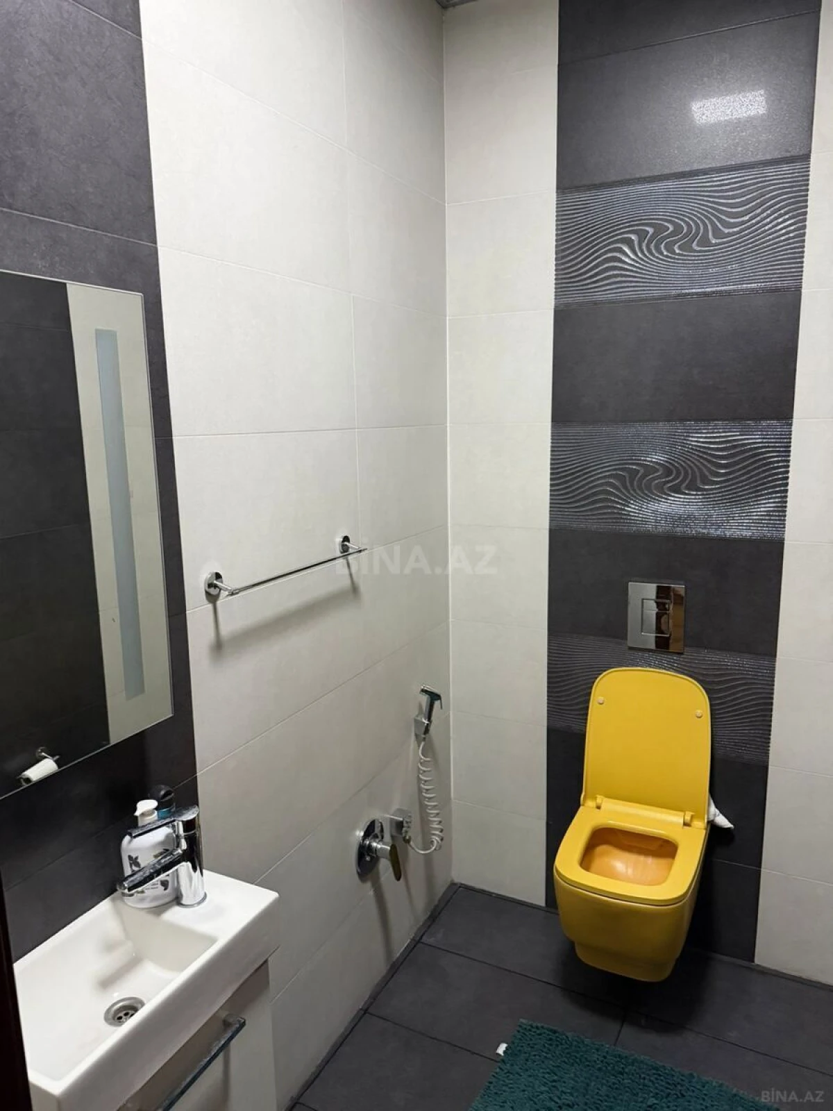 Kirayə verilir 3 otaqlı mənzil 160 m²