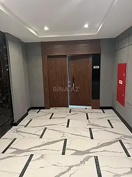 Satılır 5 otaqlı mənzil 450 m²