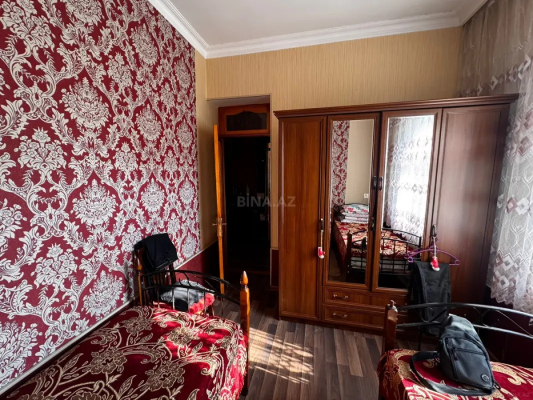 Satılır 5 otaqlı həyət evi 220 m²