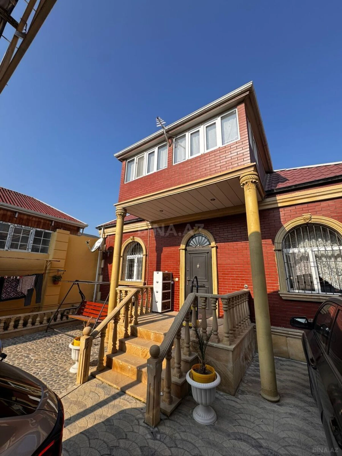 Satılır 5 otaqlı həyət evi 220 m²