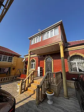 Satılır 5 otaqlı həyət evi 220 m²
