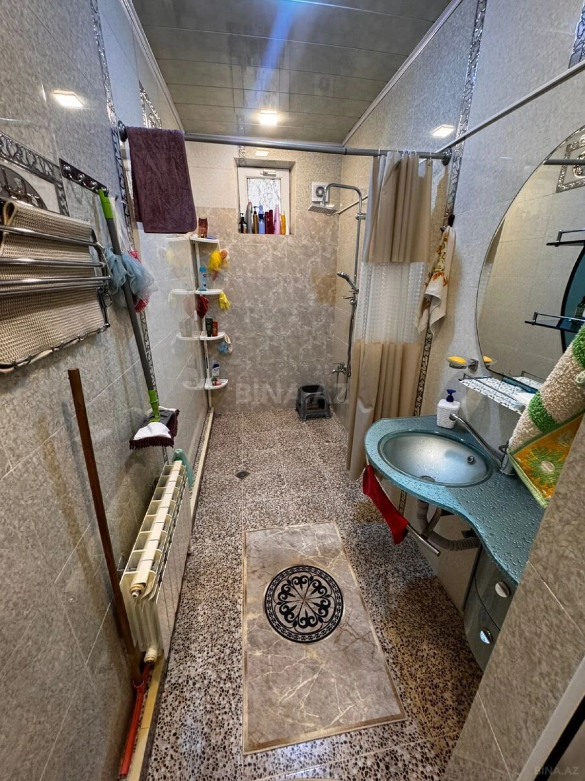 Satılır 5 otaqlı həyət evi 220 m²