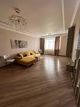 Kirayə verilir 3 otaqlı mənzil 100 m² — Bakı, Nərimanov 3 otaq 100.00 m²