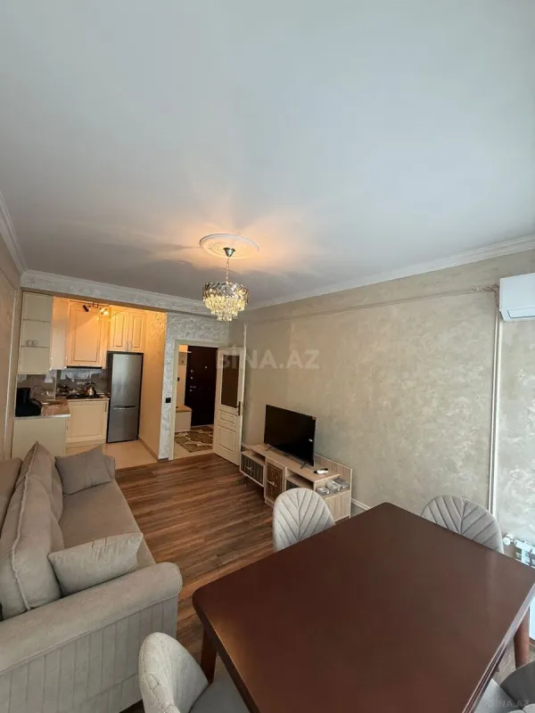 Kirayə verilir 2 otaqlı mənzil 65 m²