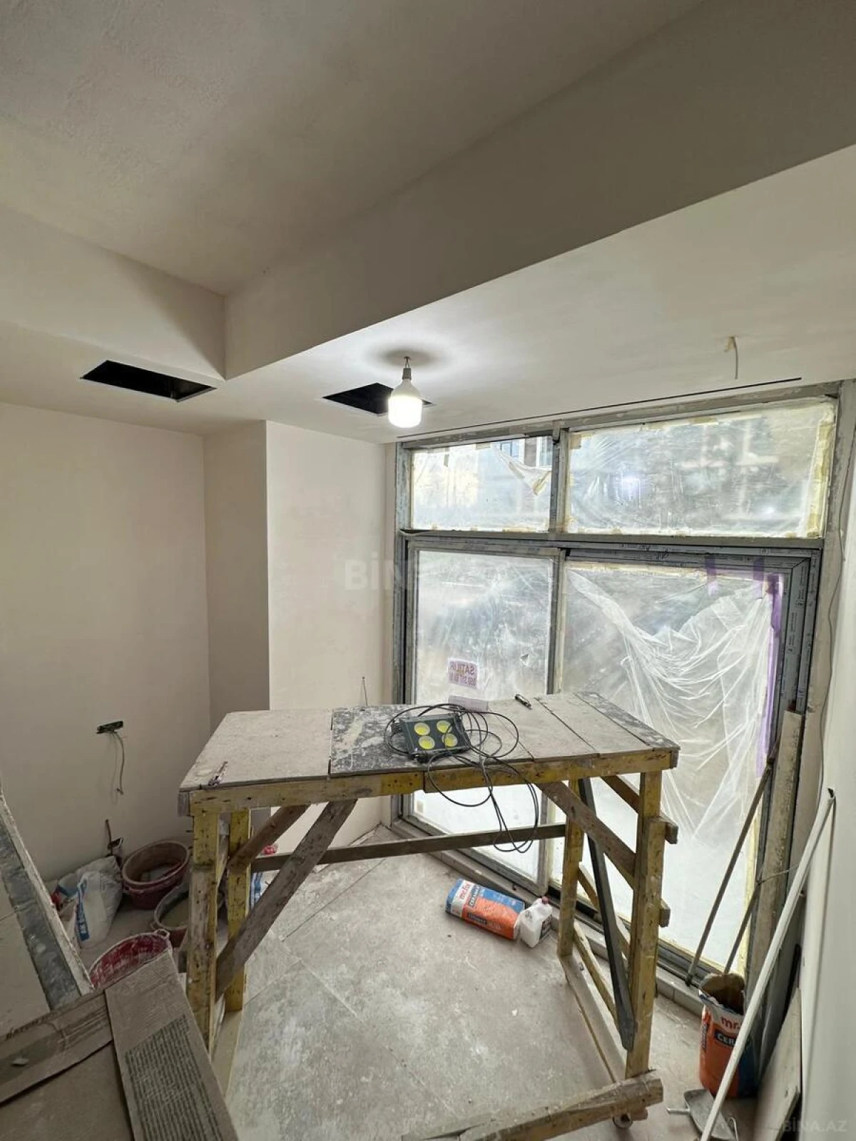 Satılır 2 otaqlı mənzil 54 m²