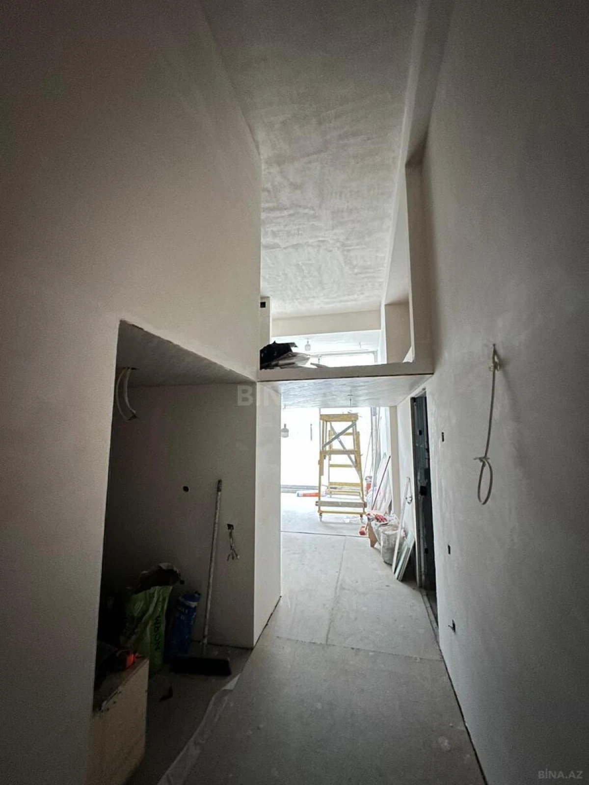 Satılır 2 otaqlı mənzil 54 m²