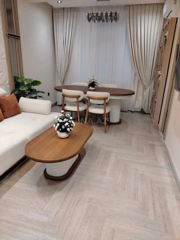 Kirayə verilir 2 otaqlı mənzil 70 m²
