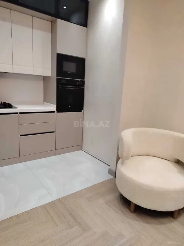 Kirayə verilir 2 otaqlı mənzil 70 m²