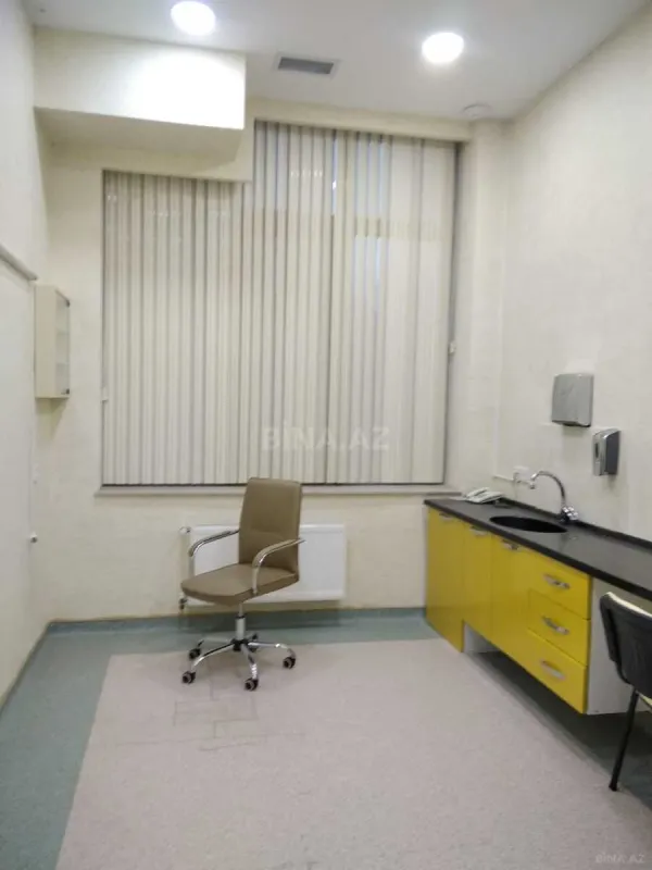 Satılır obyekt 270 m²