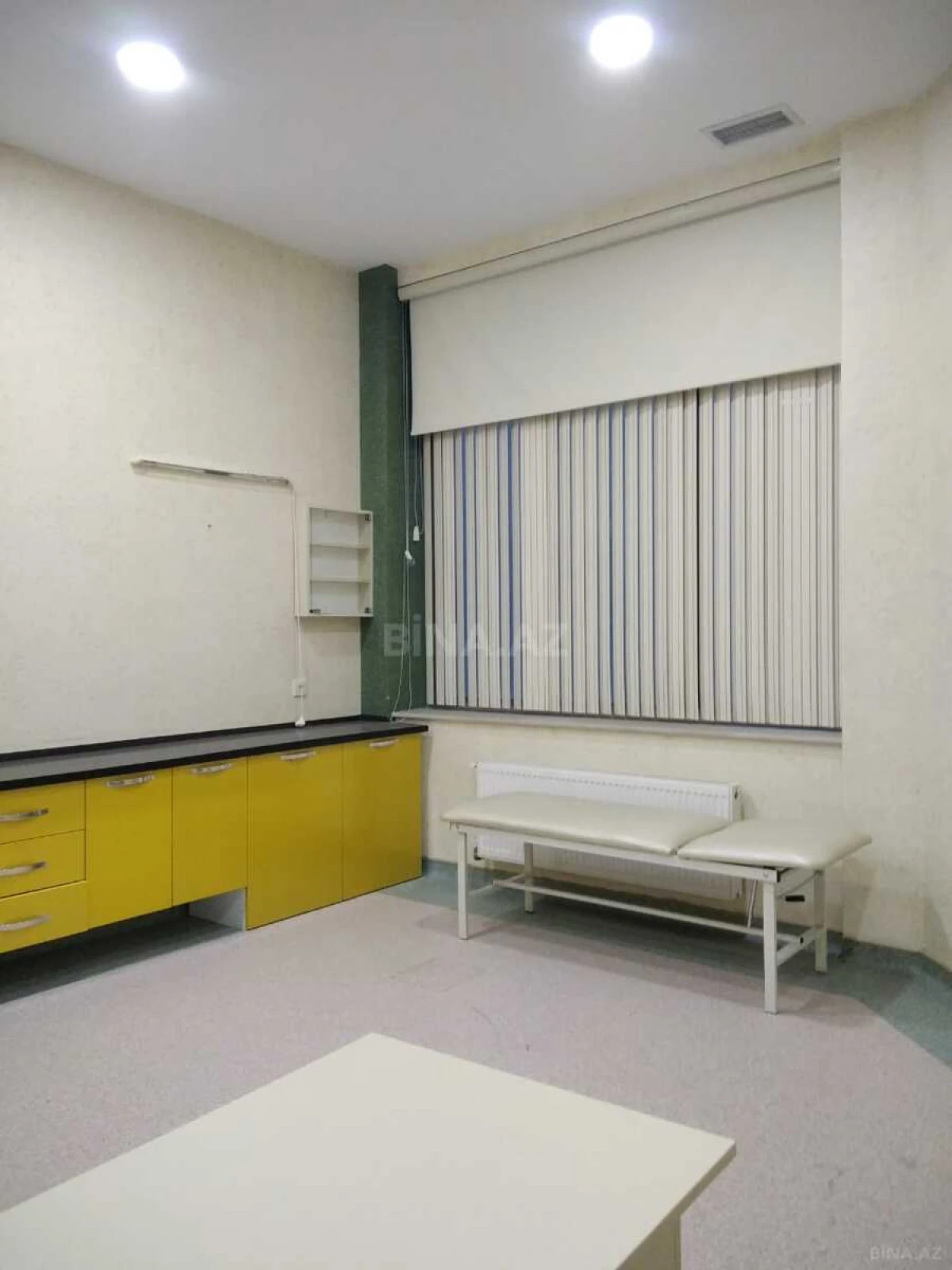 Satılır obyekt 270 m²