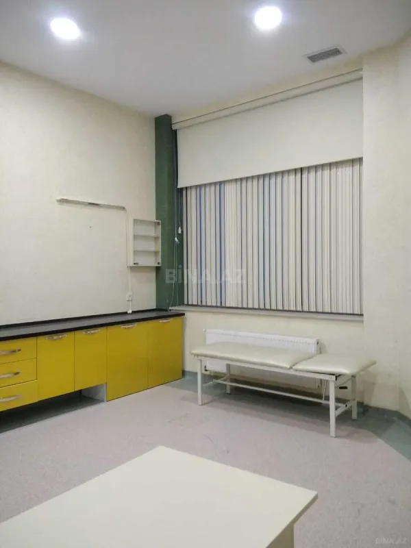 Satılır obyekt 270 m²