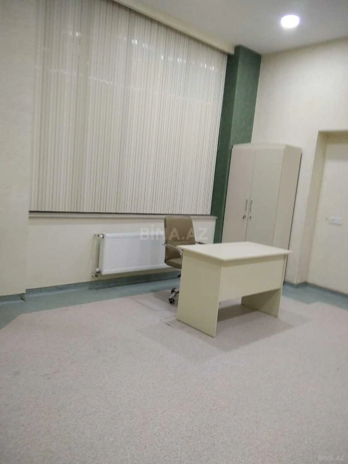 Satılır obyekt 270 m²