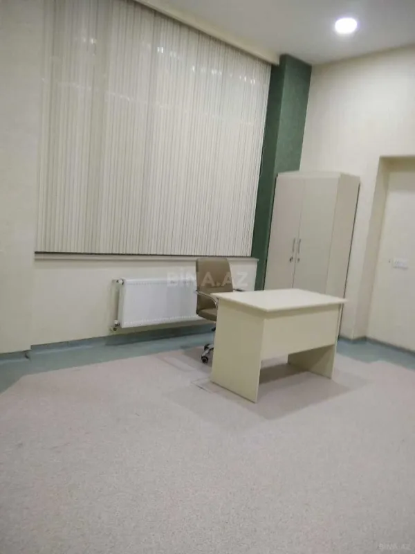 Satılır obyekt 270 m²