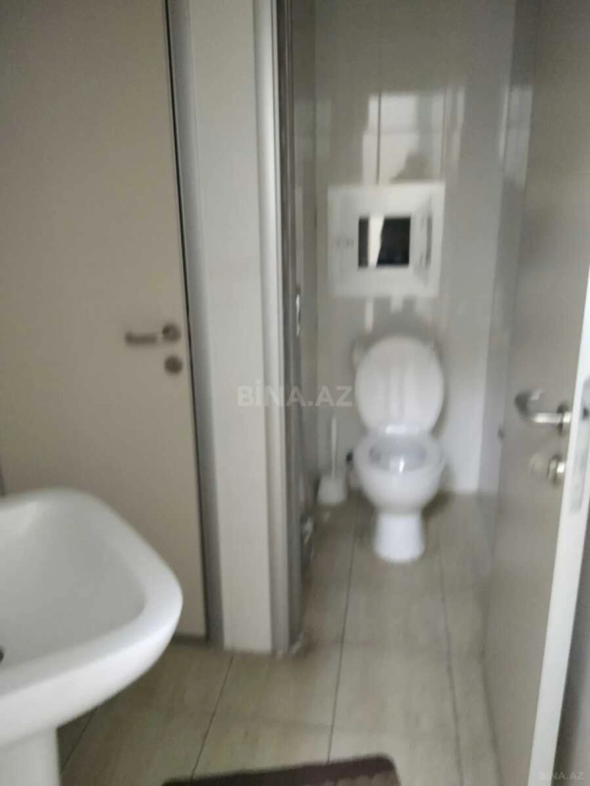 Satılır obyekt 270 m²