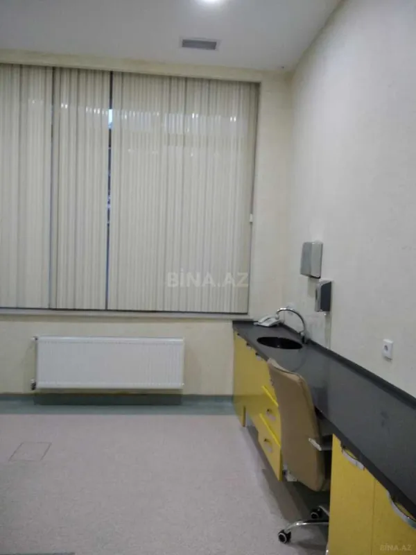 Satılır obyekt 270 m²