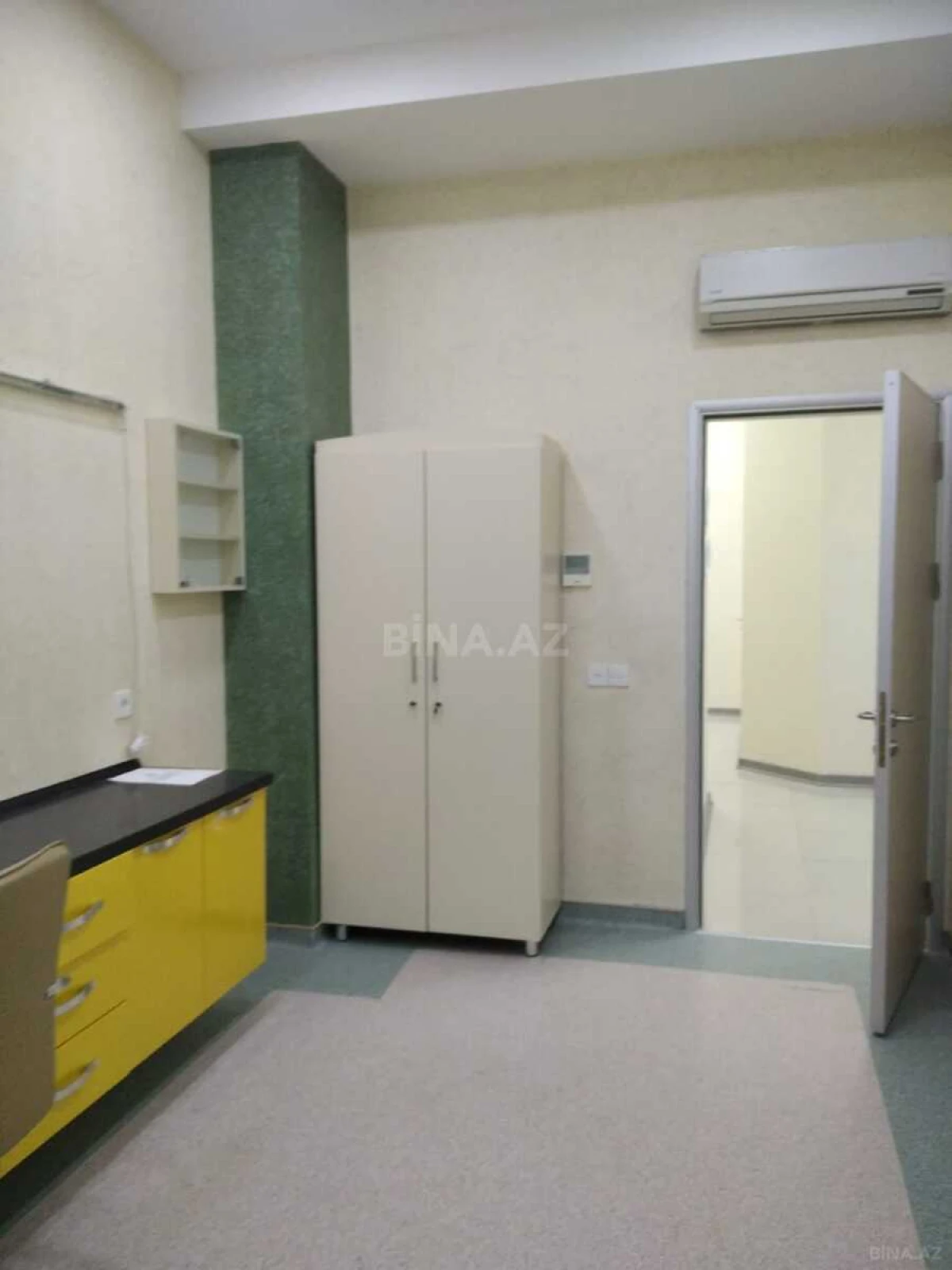 Satılır obyekt 270 m²