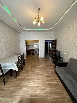 Kirayə verilir 2 otaqlı mənzil 55 m²