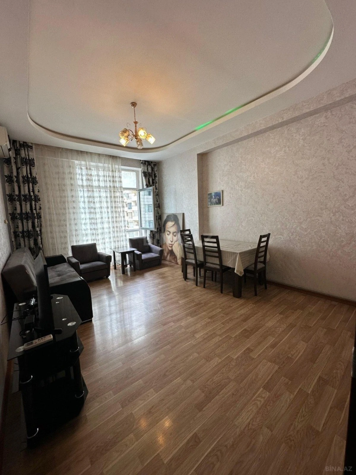 Kirayə verilir 2 otaqlı mənzil 55 m²