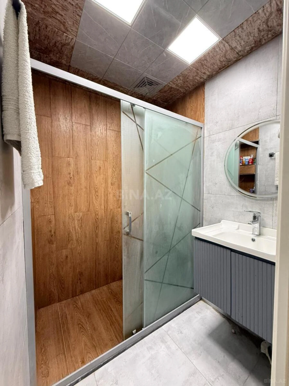 Satılır 5 otaqlı mənzil 127 m²