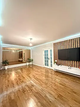 Satılır 5 otaqlı mənzil 127 m² — Bakı 5 otaq 127.00 m²