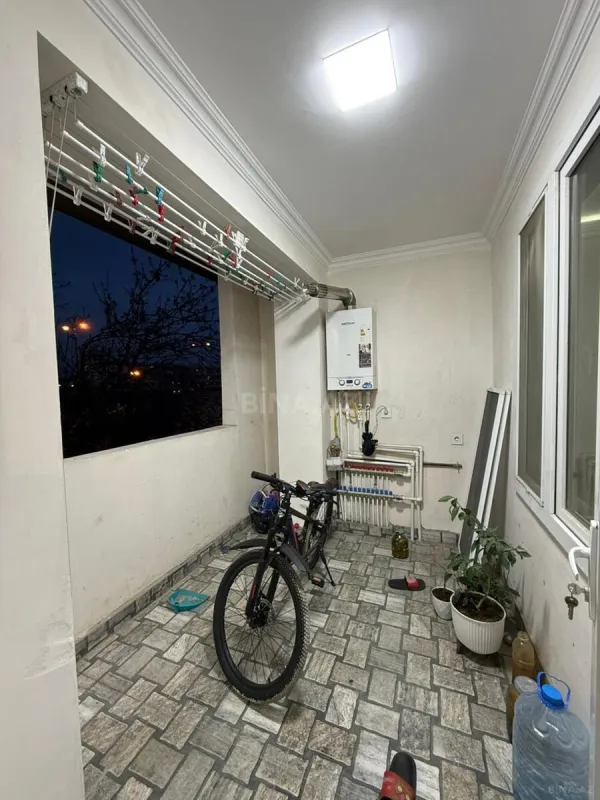 Satılır 5 otaqlı mənzil 127 m²