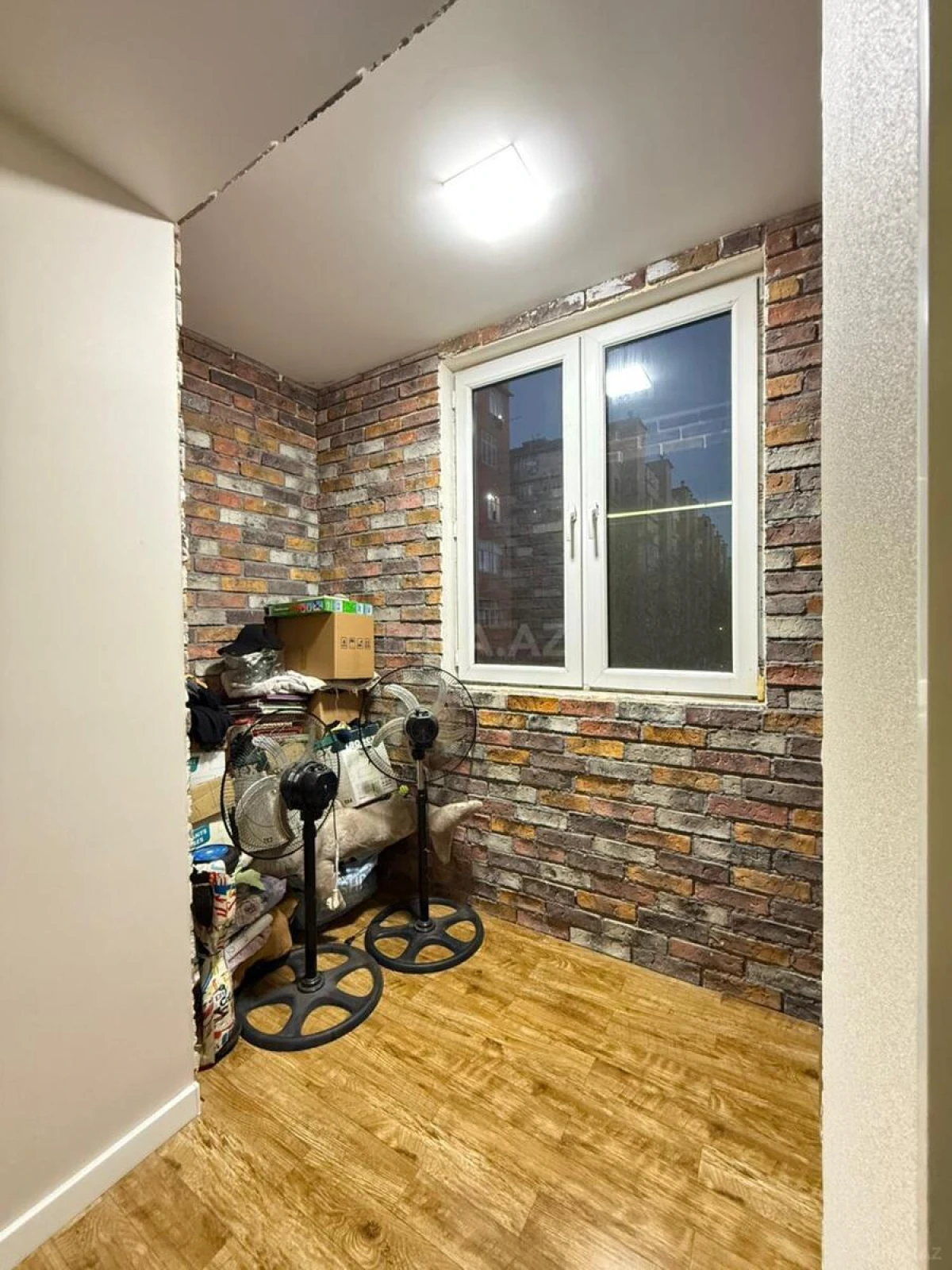 Satılır 5 otaqlı mənzil 127 m²