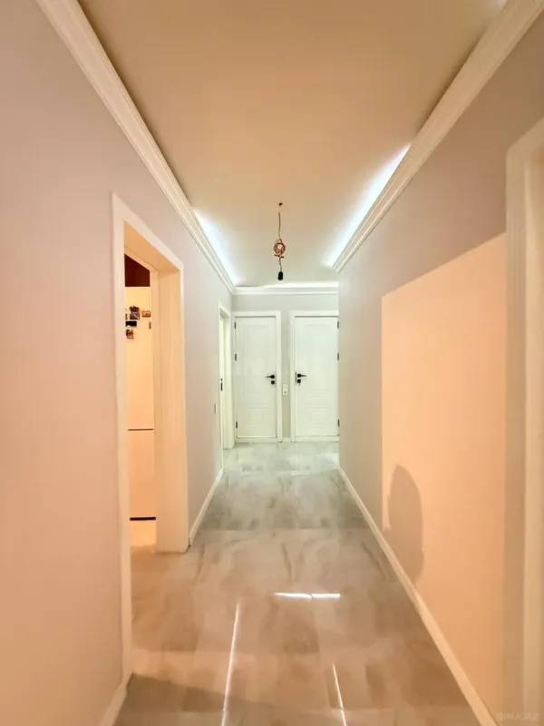 Satılır 5 otaqlı mənzil 127 m²